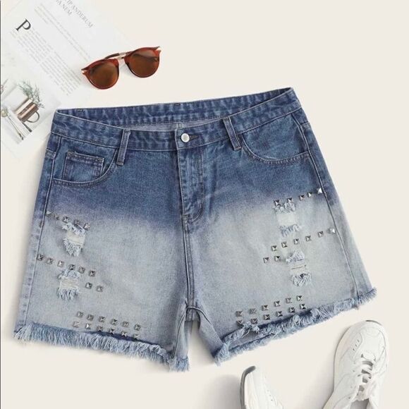 Ladies plus Size studded shorts - Picture 2 of 5